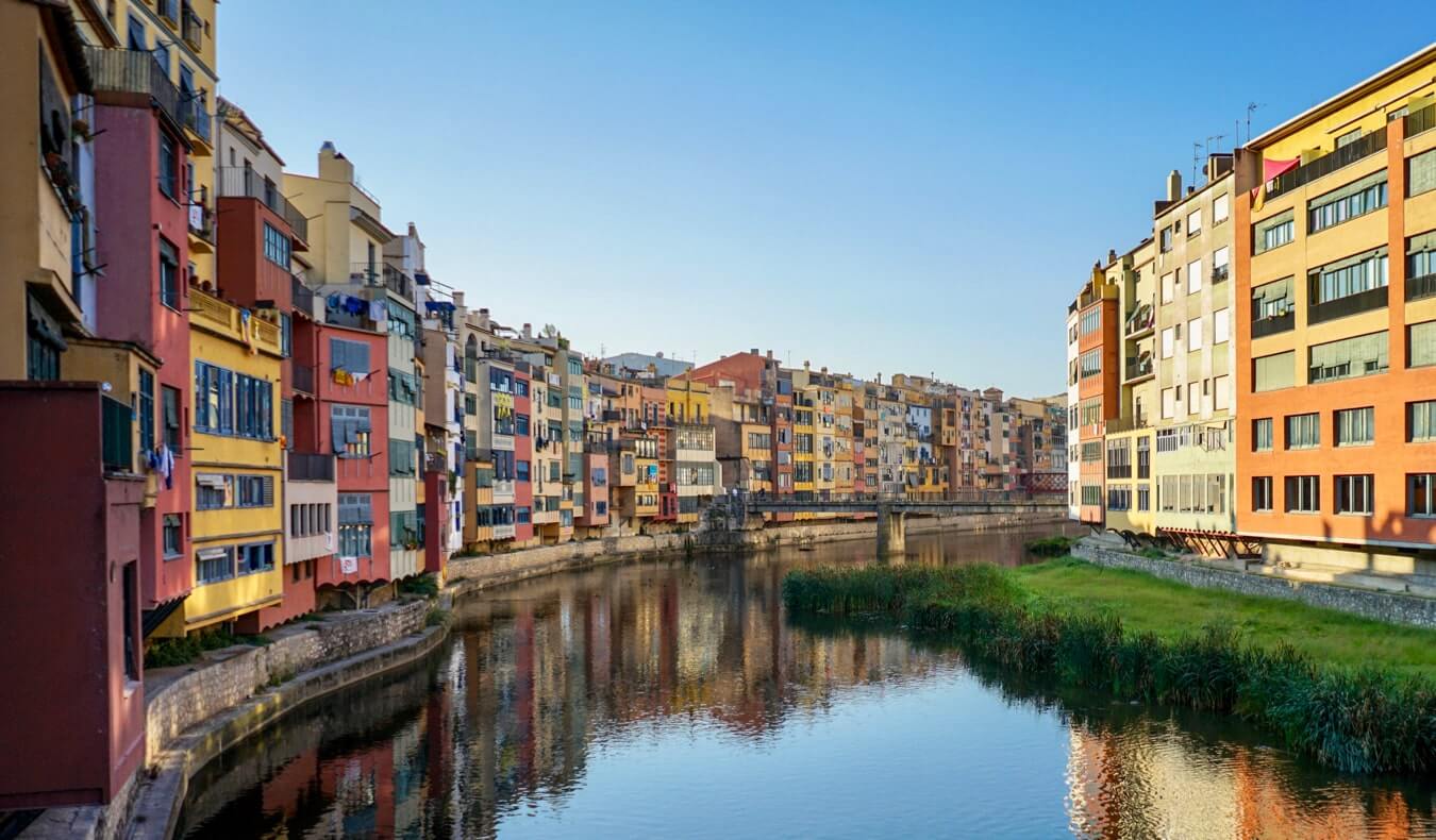 10 Dinge, die man in Girona, Spanien sehen und tun sollte.