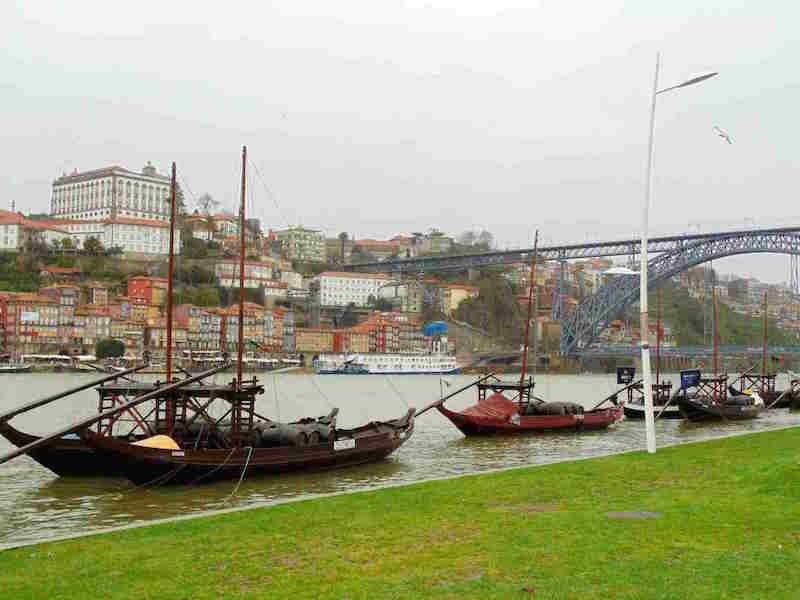 16 vollkommen unvoreingenommene Gründe, warum du Portugal besuchen möchtest.