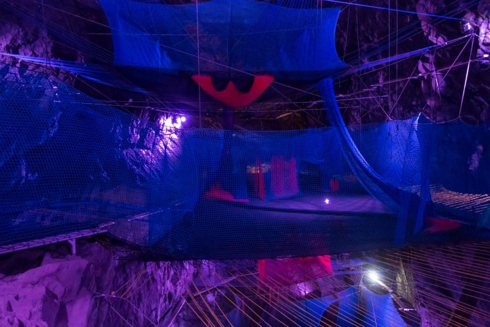 Bounce Below – Das ultimative Untergrund-Trampolin für das Kind in dir!