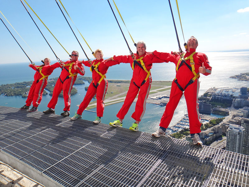 CN Tower Edgewalk – Die Herausforderung des höchsten Sky Walks der Welt