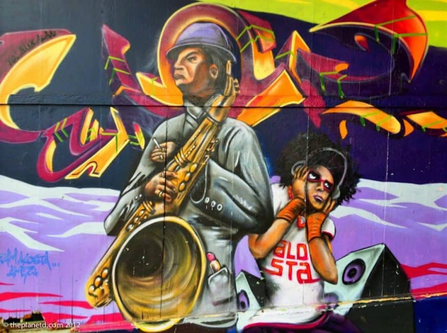 Die ultimative Reiselieder-Playlist zur Inspiration von Fernweh.