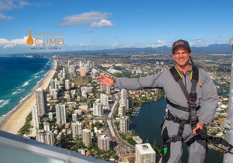 “Konfrontation mit der Angst beim SkyPoint Climb in Surfers Paradise”