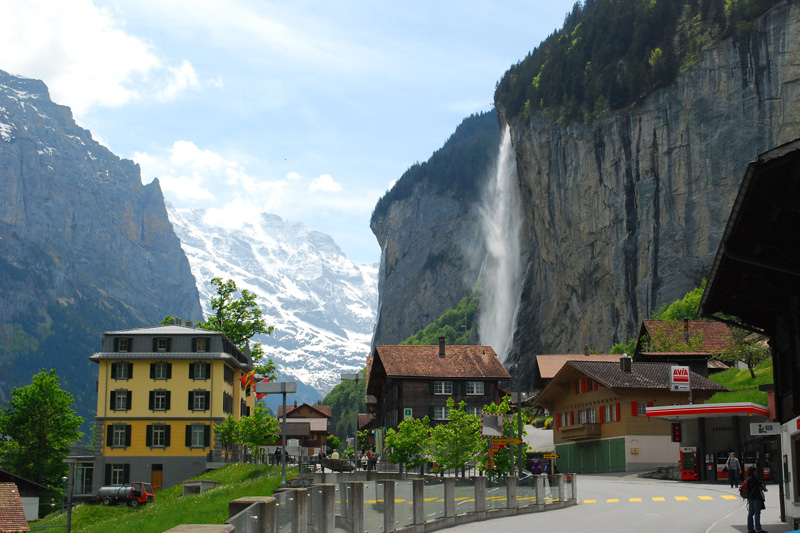Über dem Lauterbrunnental der Wasserfälle: Ein Aufenthalt in Mürren, Schweiz