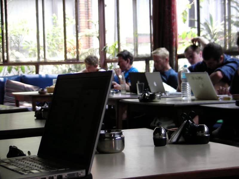 Wie man Englisch online ohne Abschluss unterrichtet.